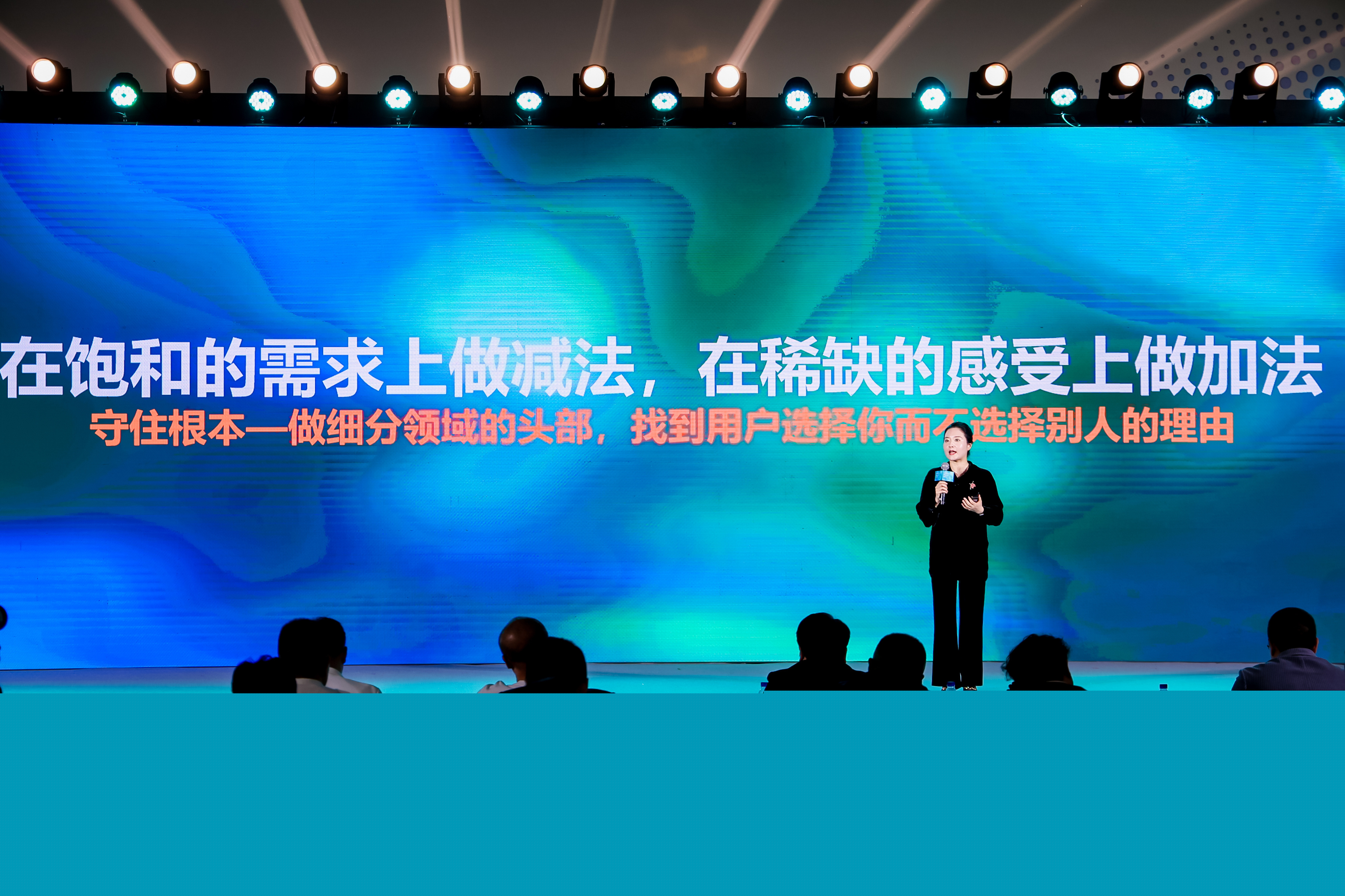 浪潮聚势，创新破卷！新港亮相定制家居创新盛会，共探行业破局之道